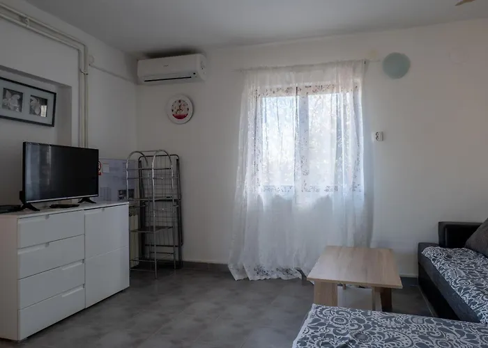 Apartamento Barba Frane Pag Town