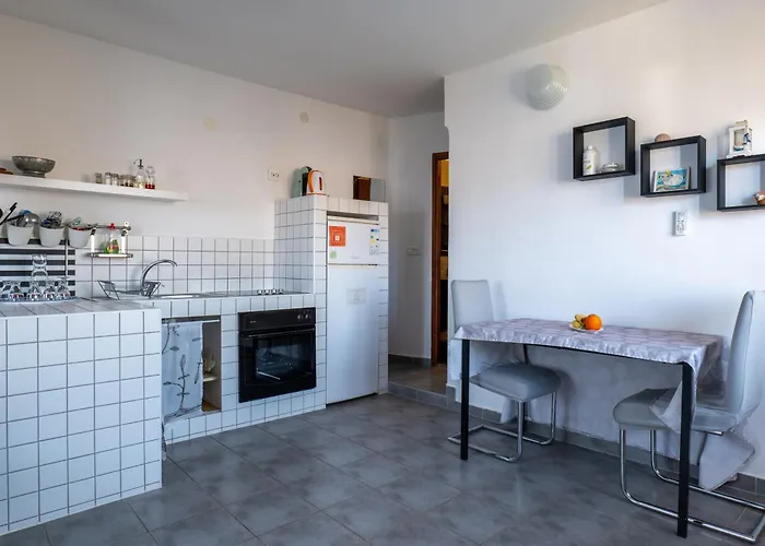 Barba Frane Pag Town